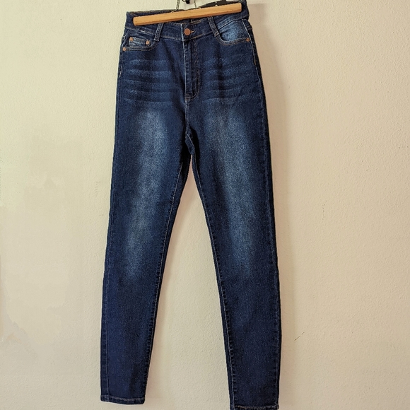 NWT Fashion Nova First Pick High Rise Jeans - Picture 2 of 7